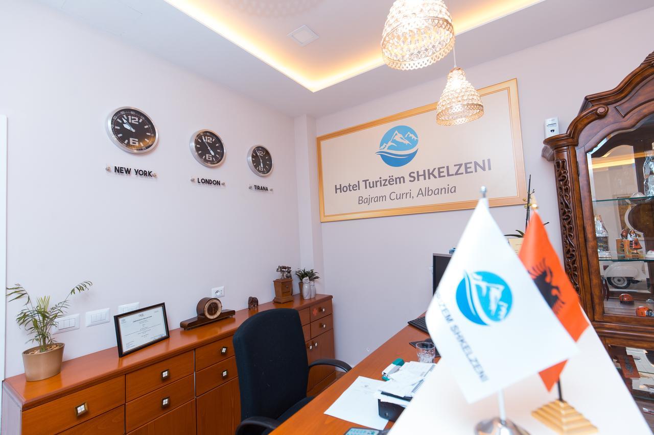 Hotel Turizem Shkelzeni Bajram Curri Exterior photo